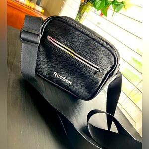 Crossbody athletic bag